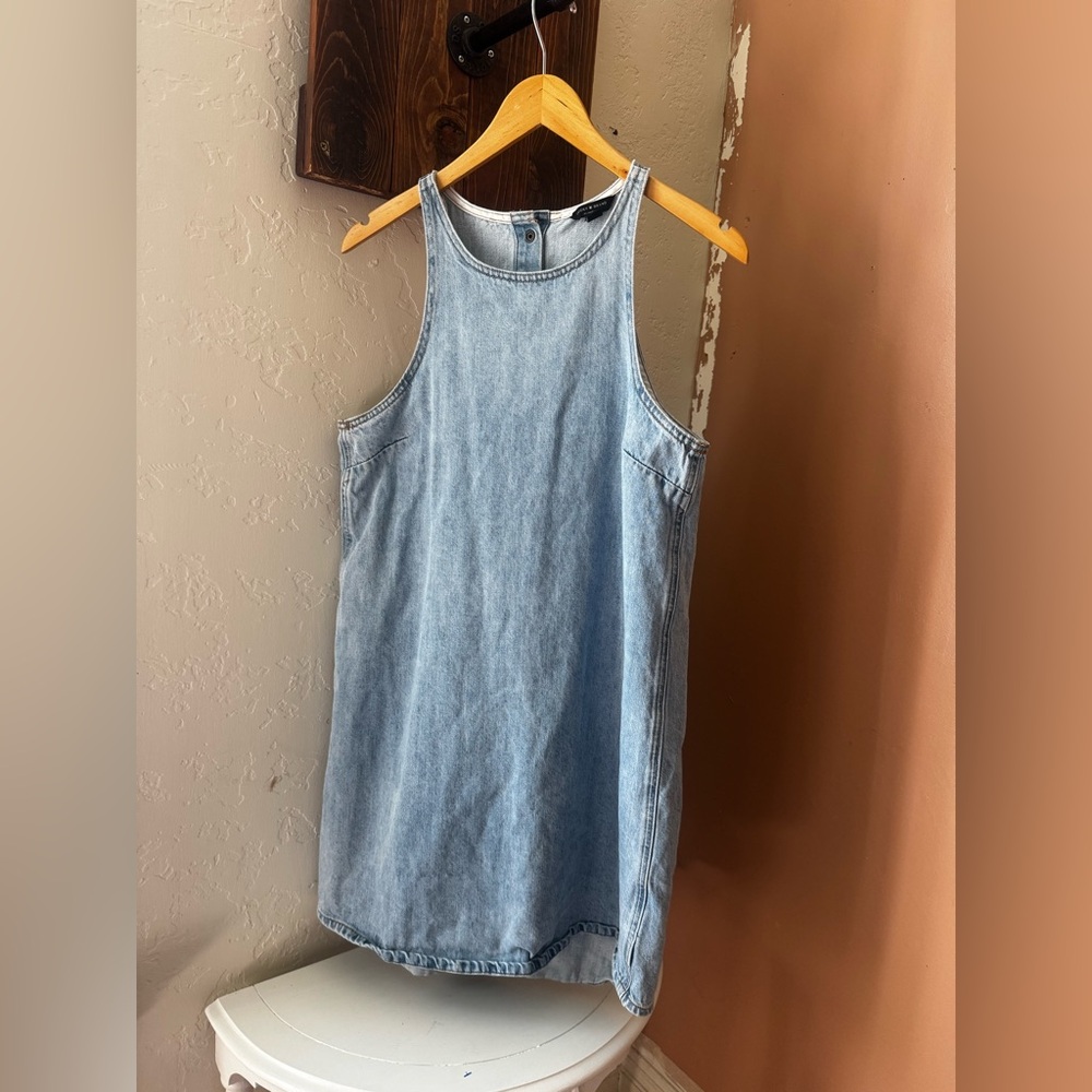 Lucky Brand light blue 100% cotton denim dress size Medium